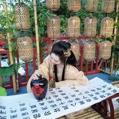 汉服模特