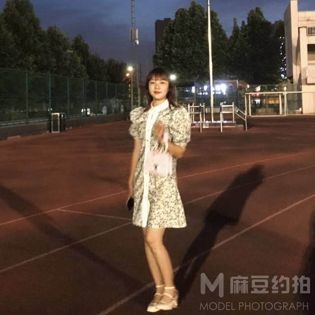 胶片模特