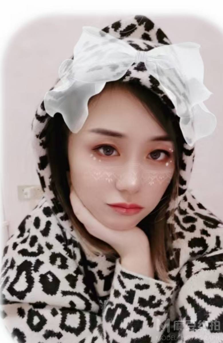 妆容模特