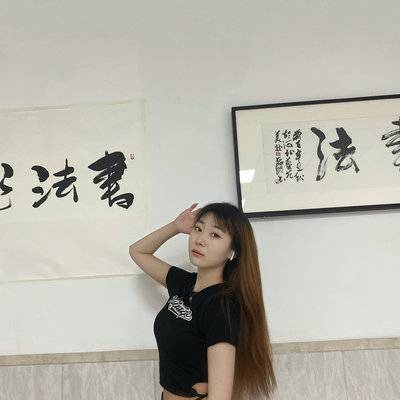 黑白模特