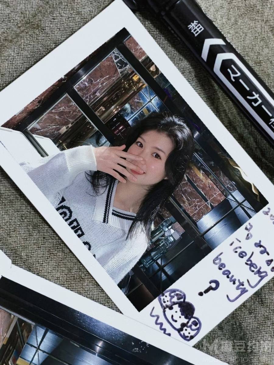 胶片模特