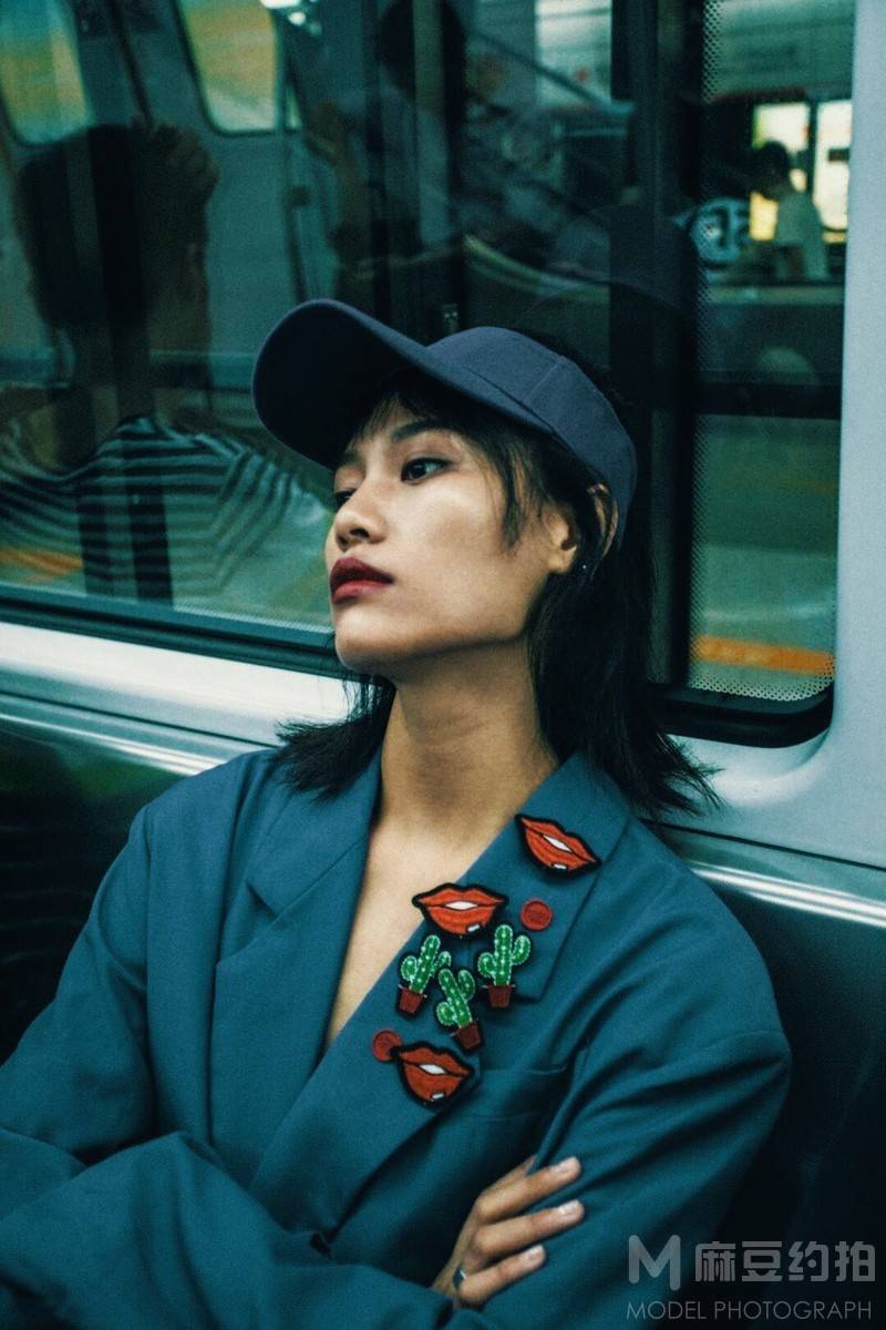 情绪模特