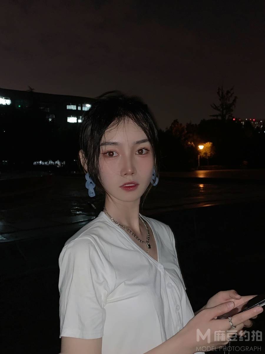 纪实模特