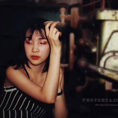 情绪模特