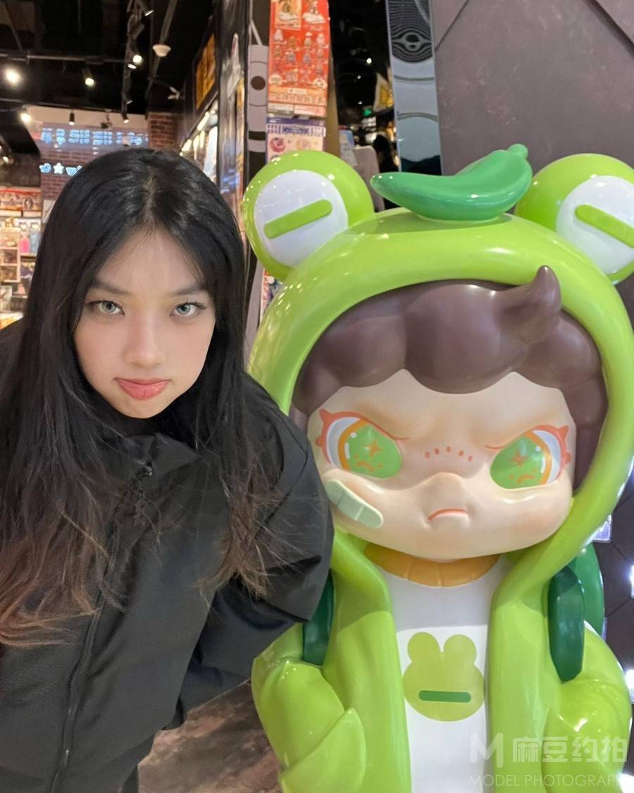 妆容模特