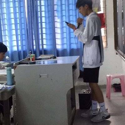 校园模特