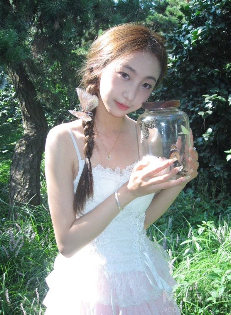 胶片模特