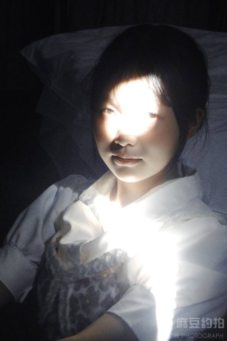 胶片模特