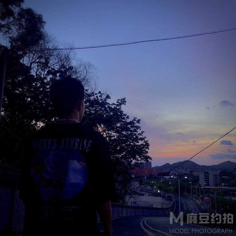 黑白模特