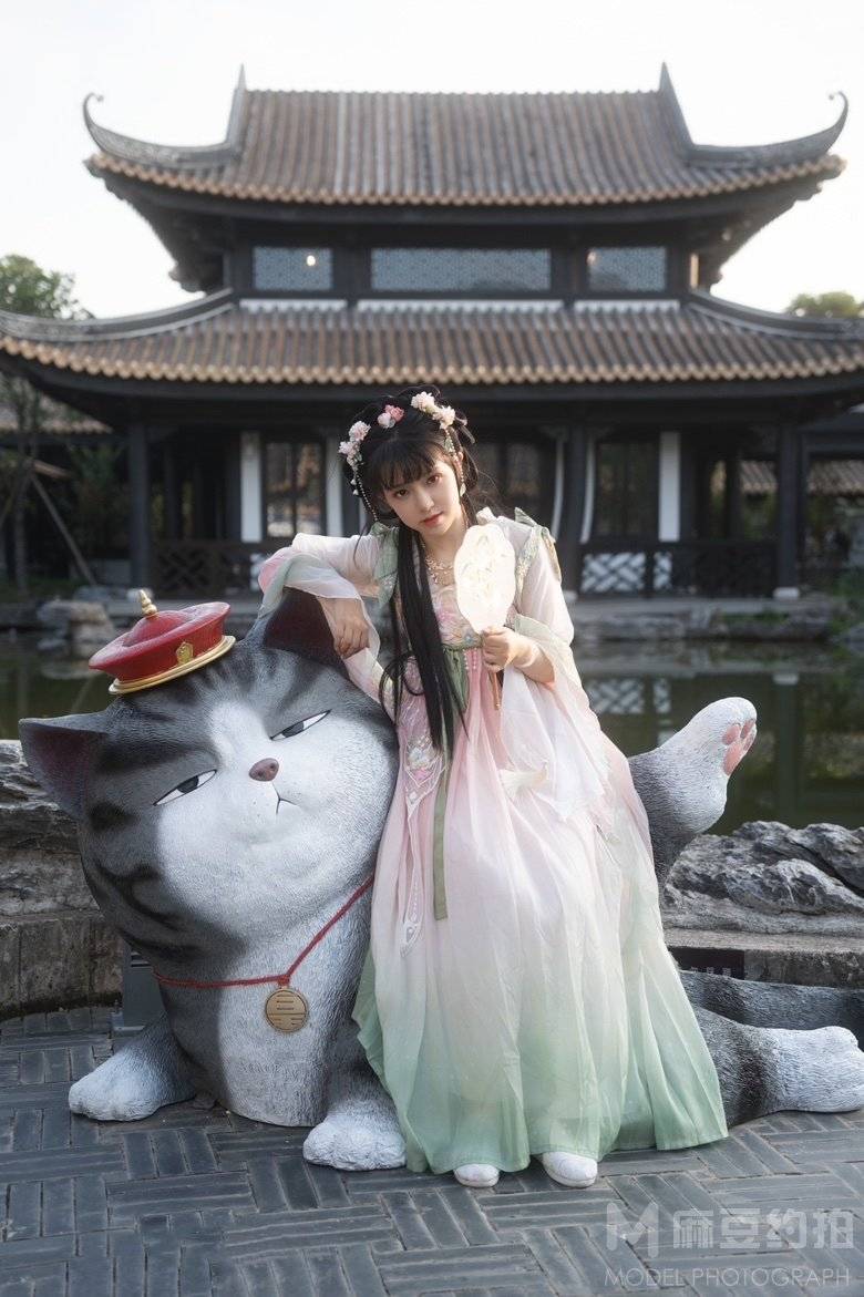 汉服模特