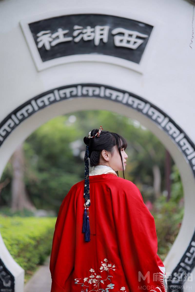 汉服模特