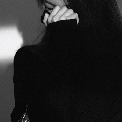 黑白模特