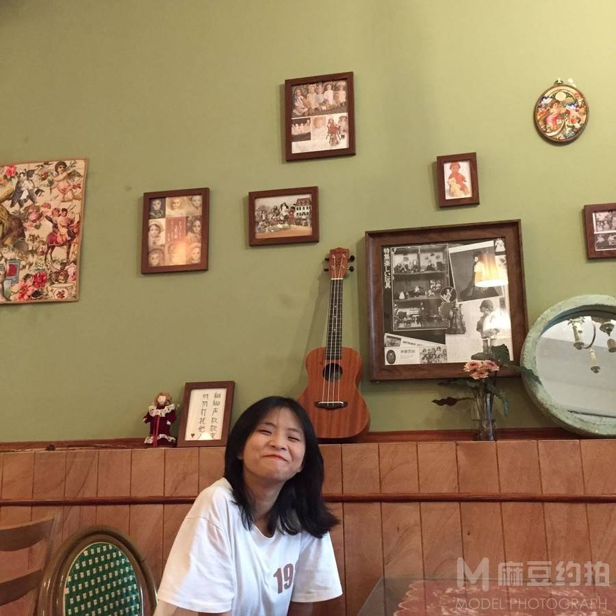 清新模特
