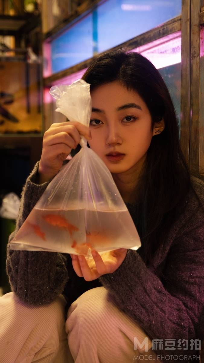 情绪模特