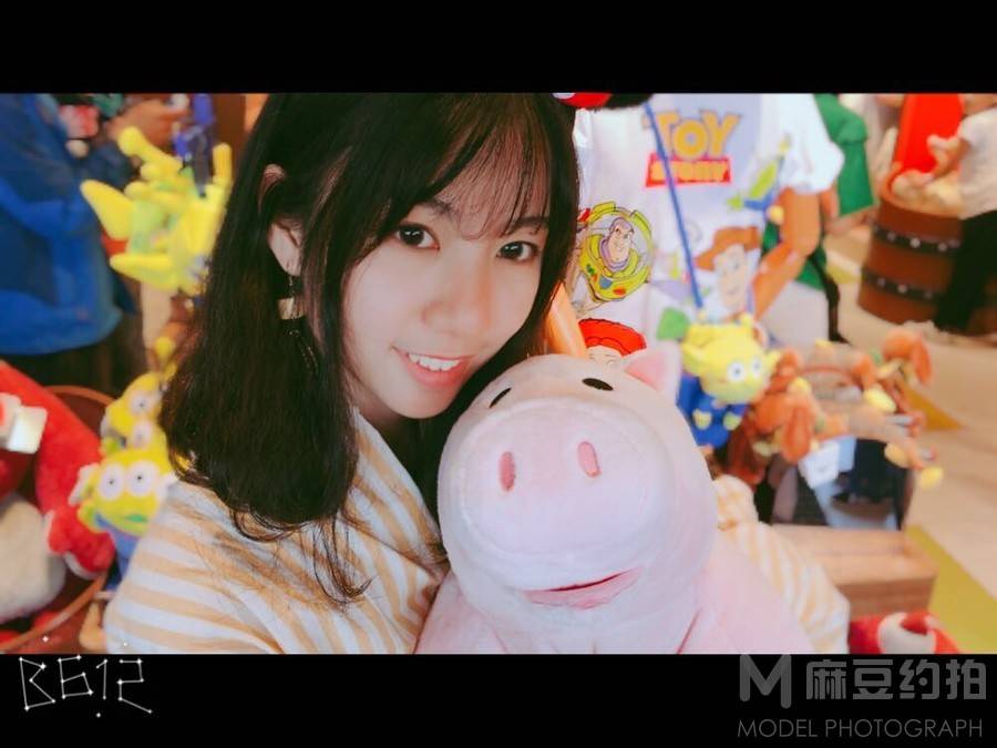 校园模特