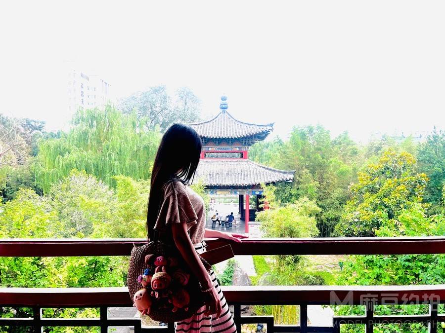 清新模特