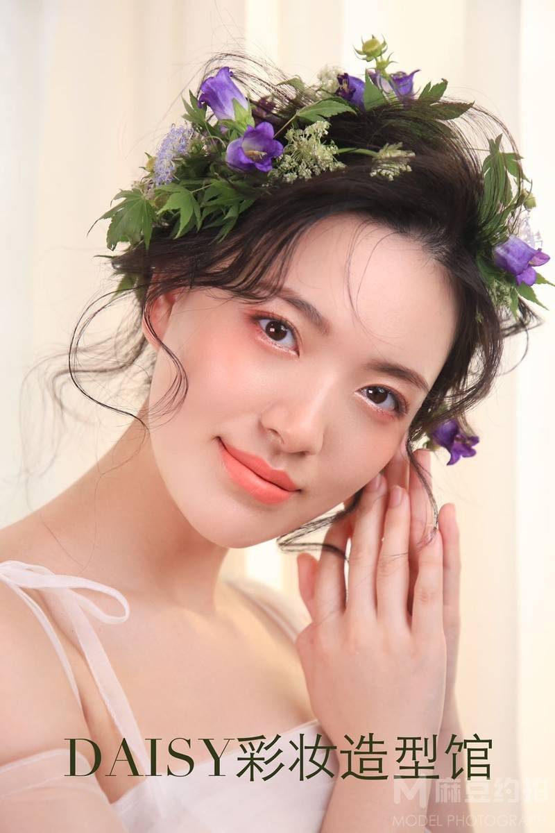 妆容模特
