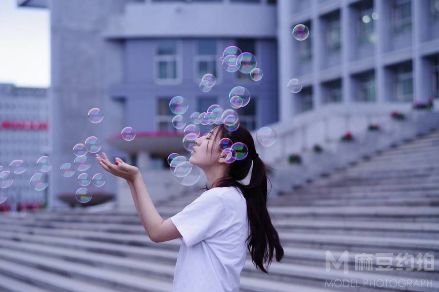 校园模特