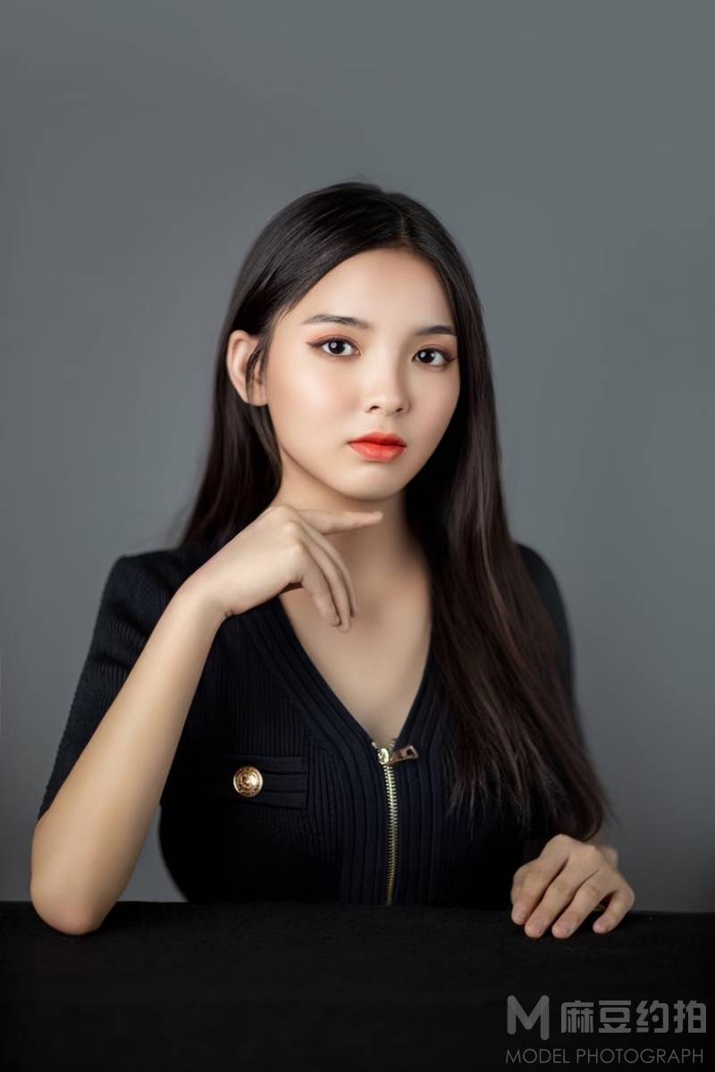 宝丽来模特