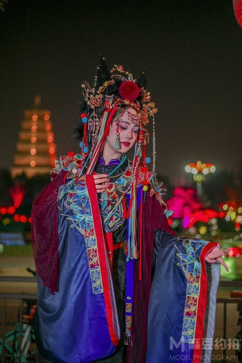 汉服模特