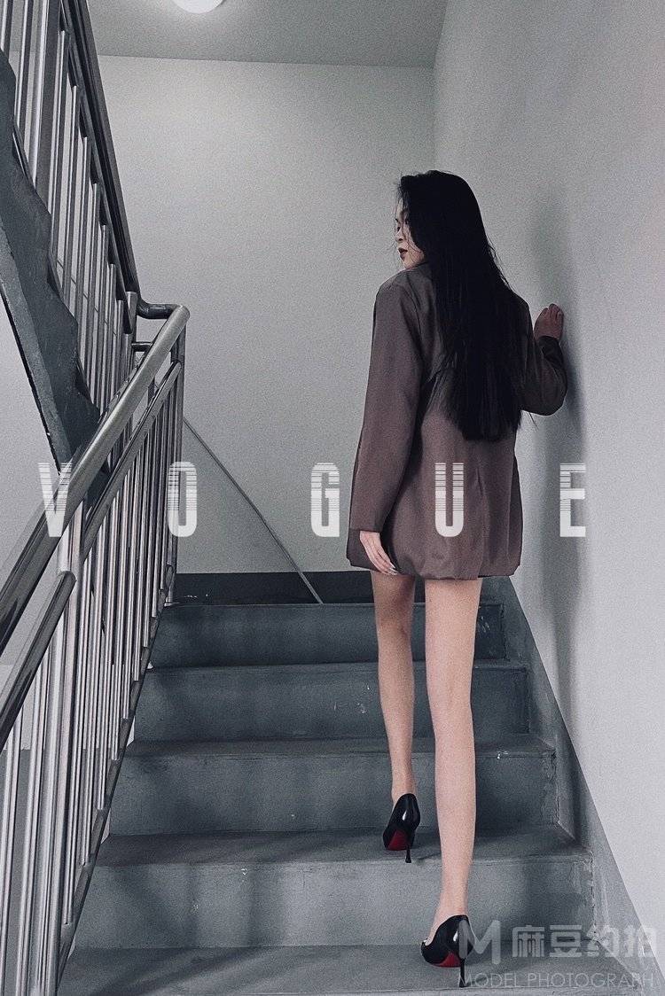 黑白模特