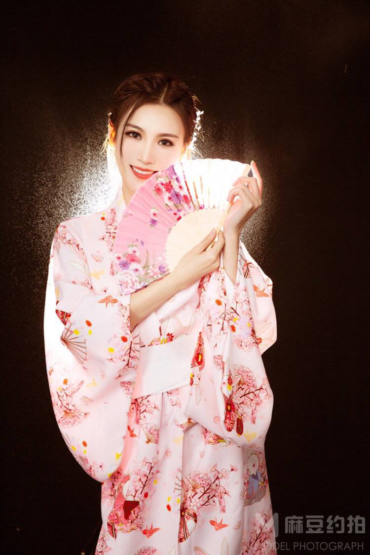 和服模特