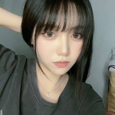 黑白模特