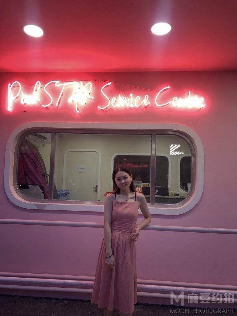 夜景模特