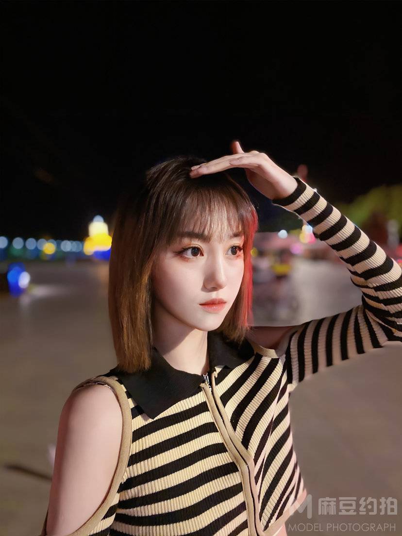 清新模特