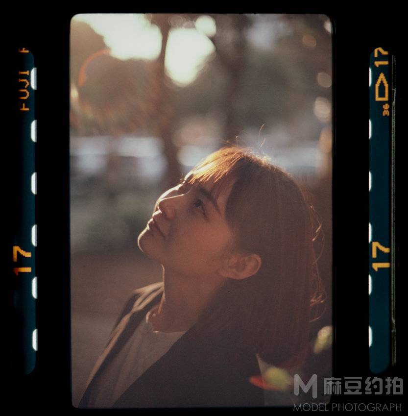 胶片模特