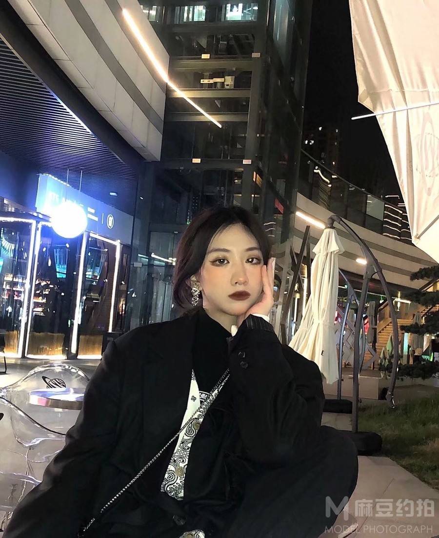 暗黑模特