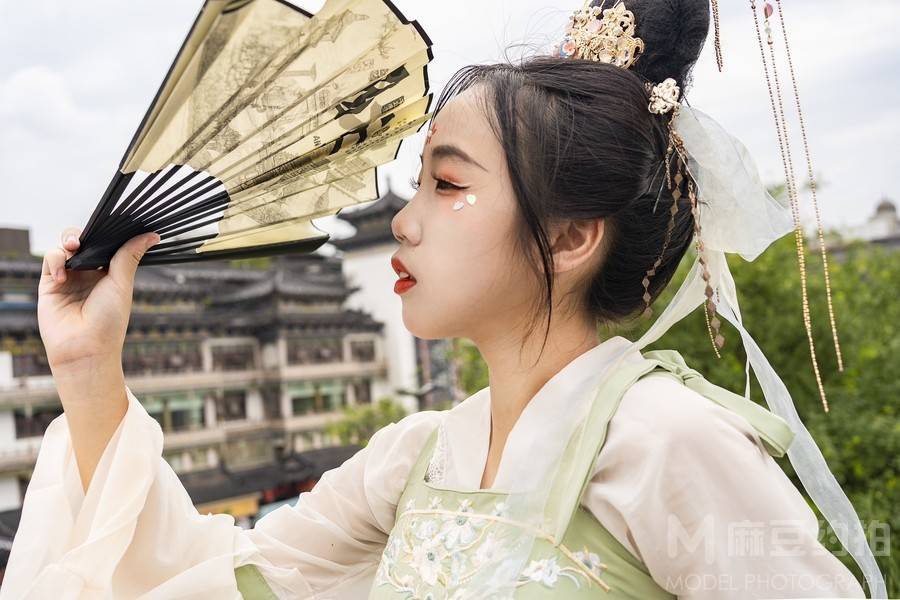 汉服模特