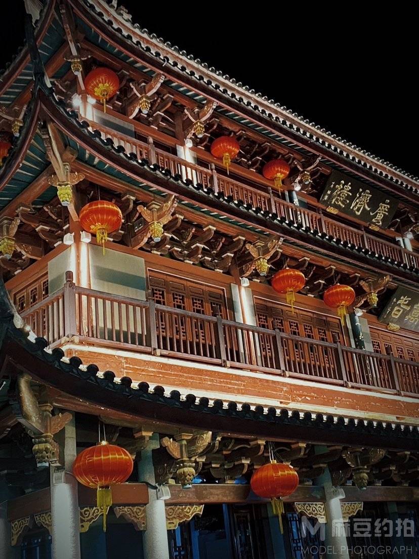 夜景模特