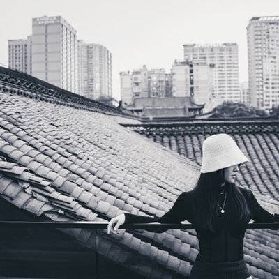 黑白模特