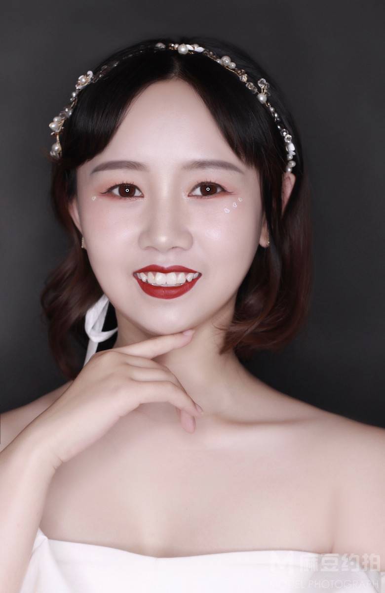 妆容模特
