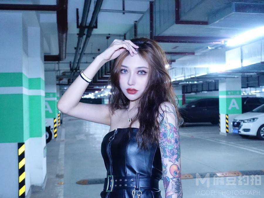 暗黑模特
