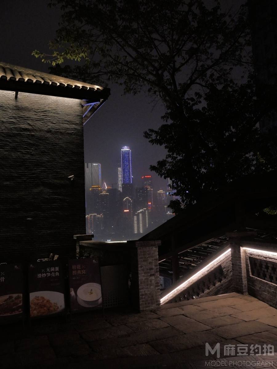 夜景模特