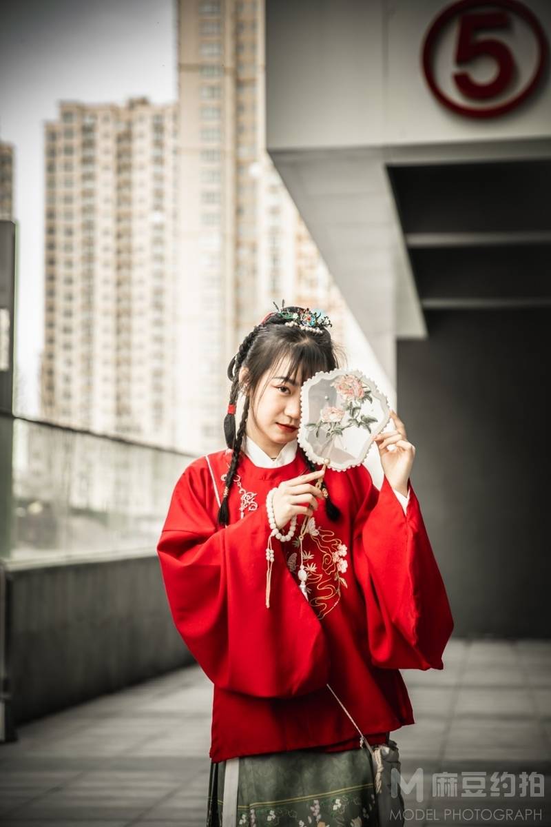 汉服模特