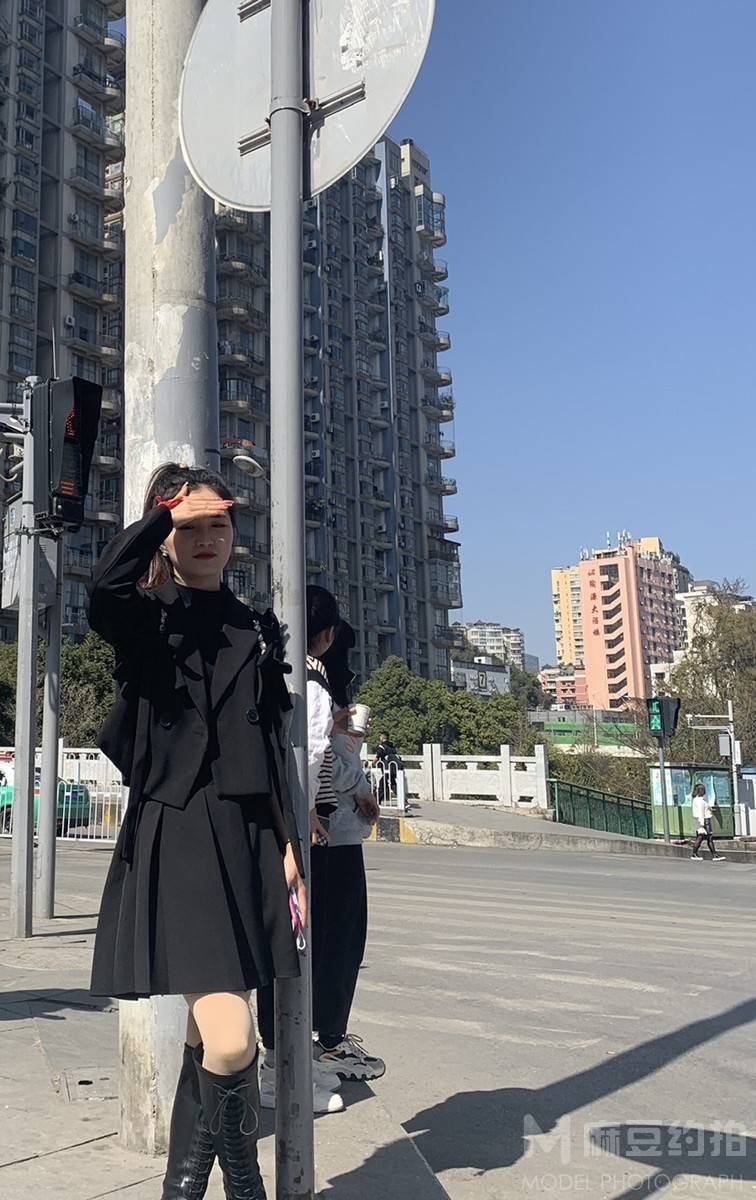校园模特