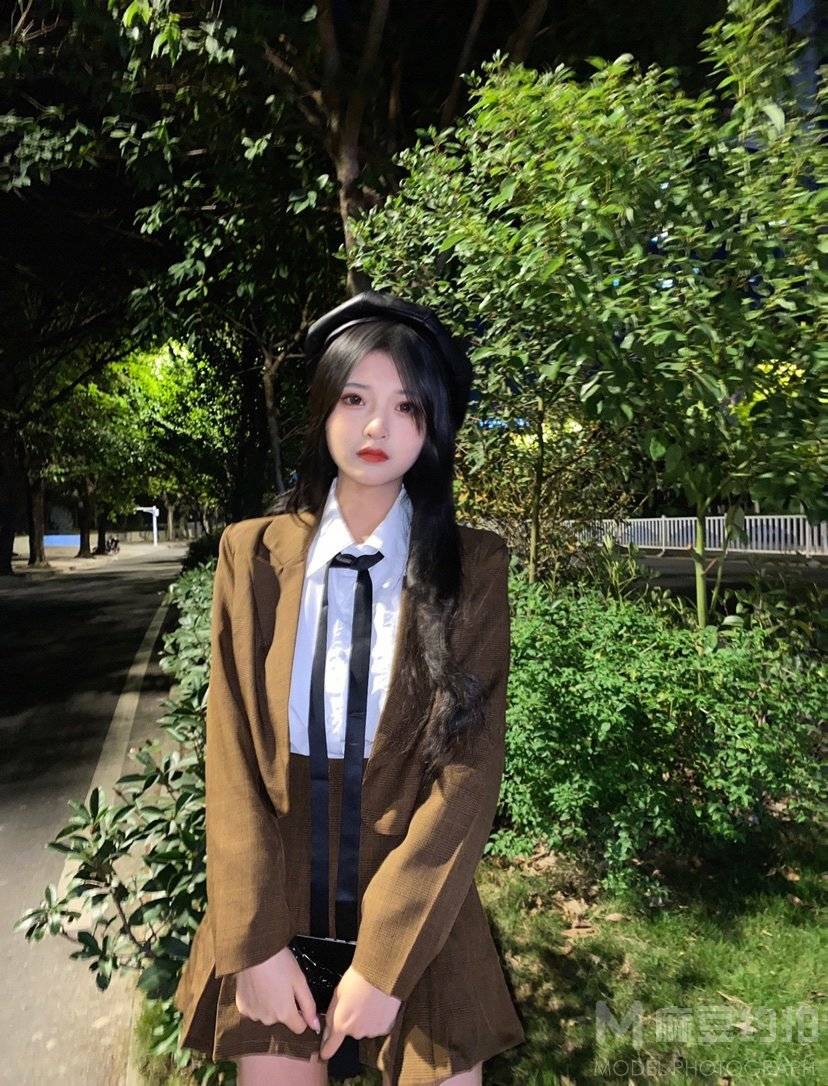 校园模特