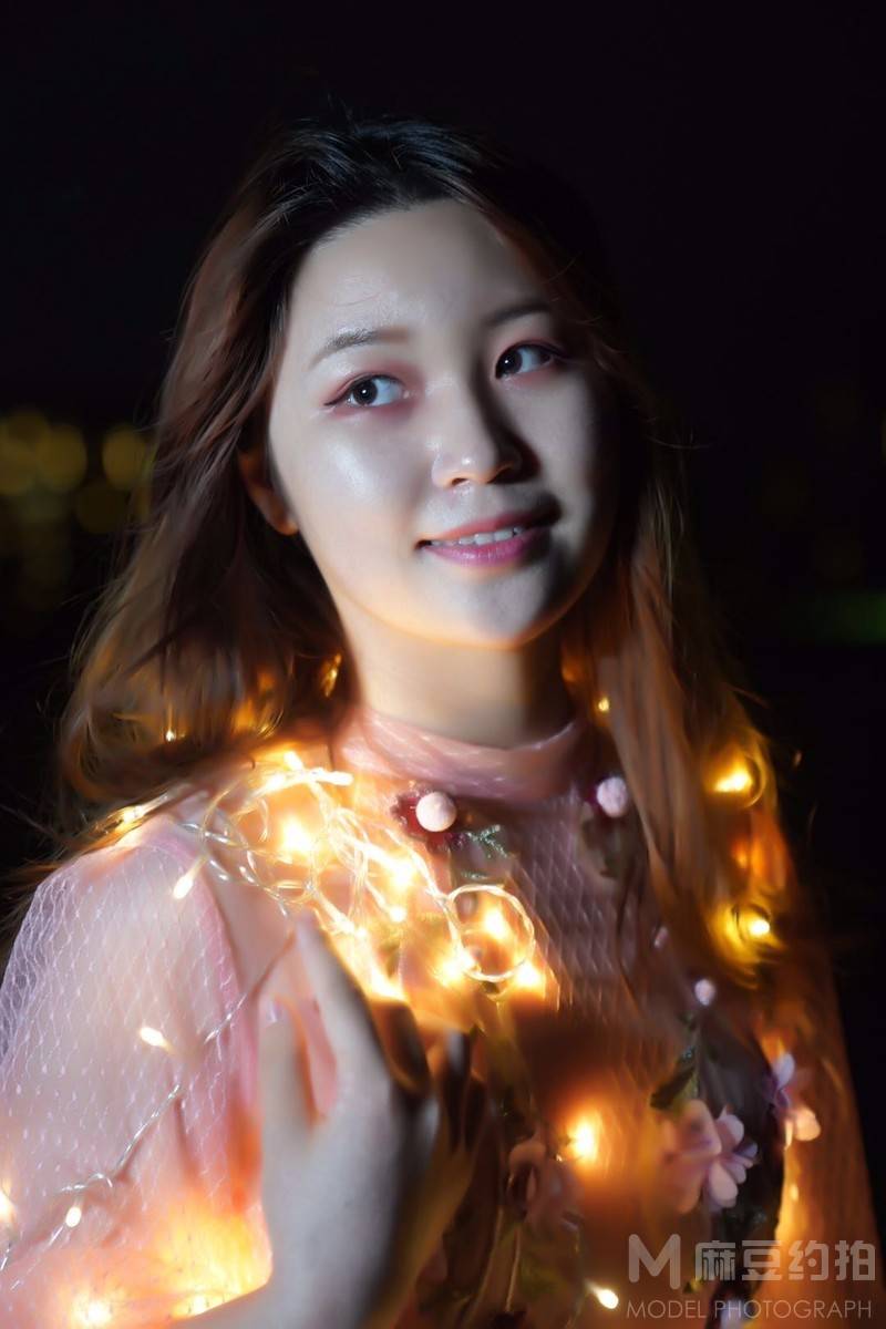 夜景模特