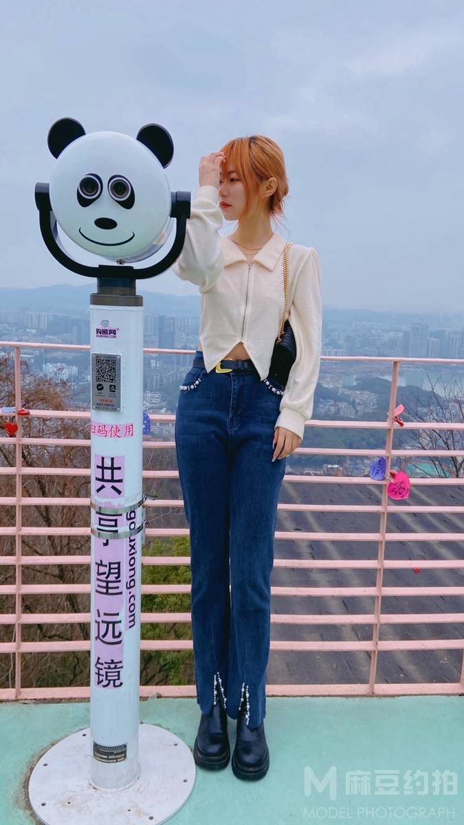 校园模特