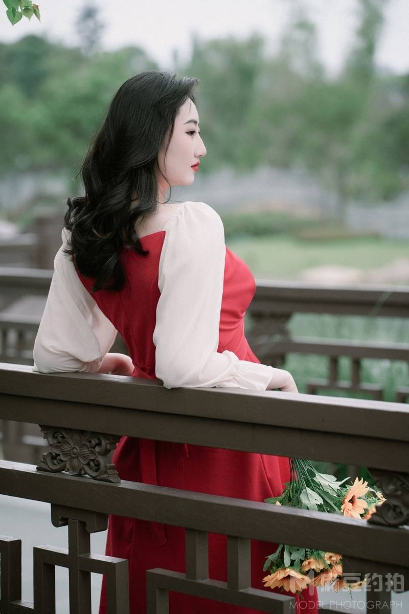 胶片模特
