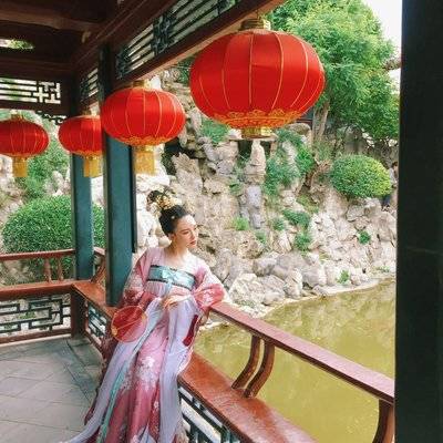 汉服模特