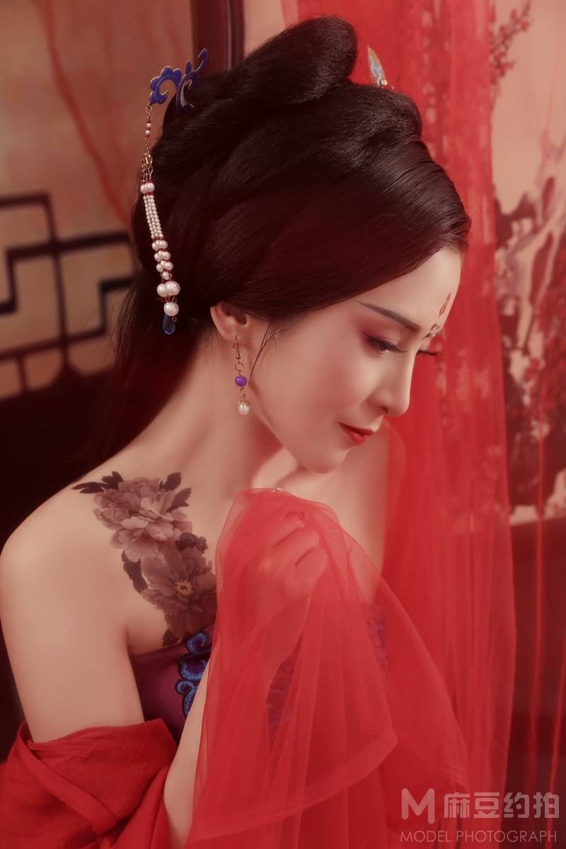 汉服模特
