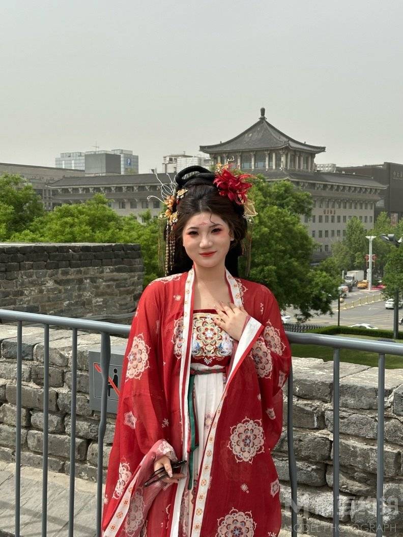 汉服模特