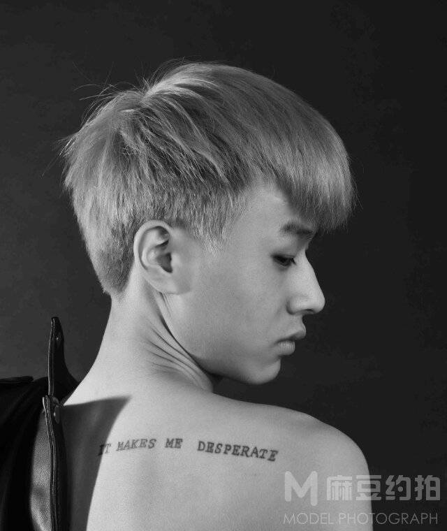暗黑模特