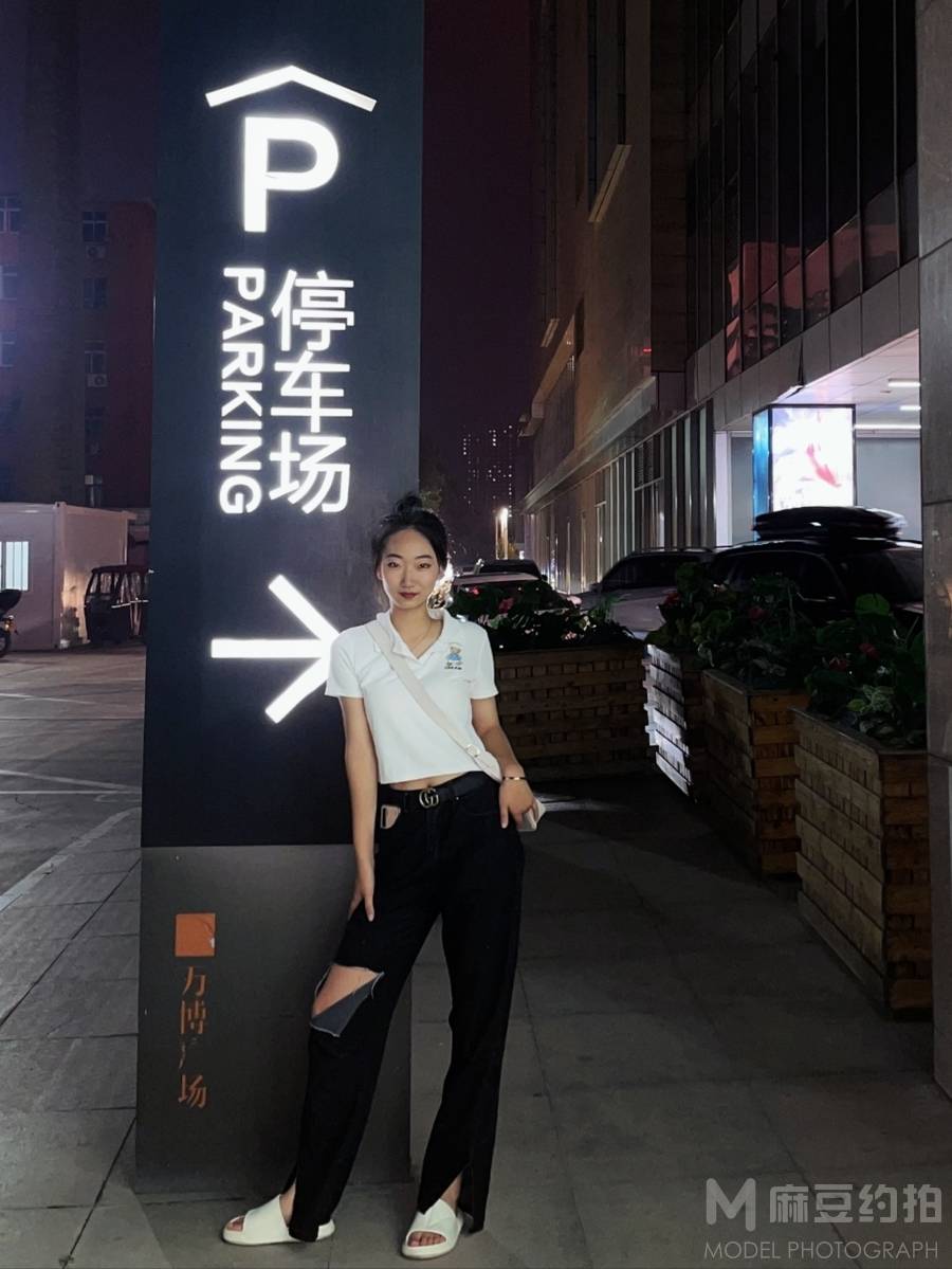 夜景模特