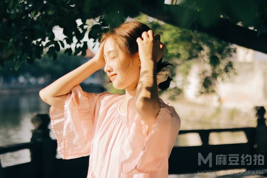 胶片模特