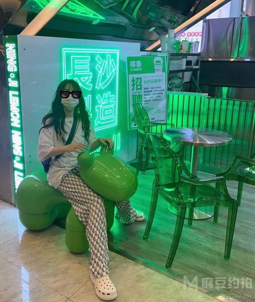 妆容模特